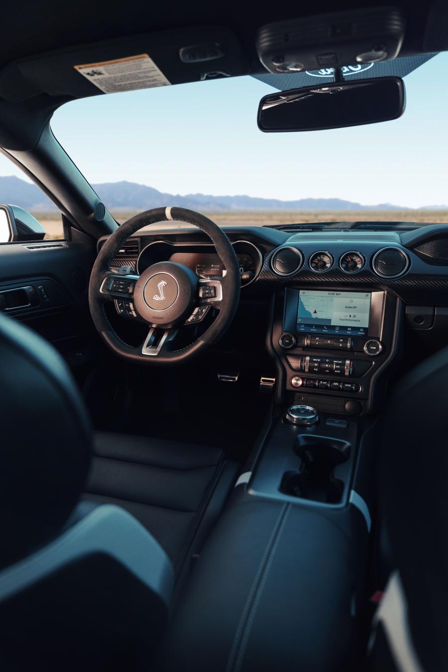 Торпедо Ford Mustang Shelby GT500 2019 года  (фото 55 из 119)